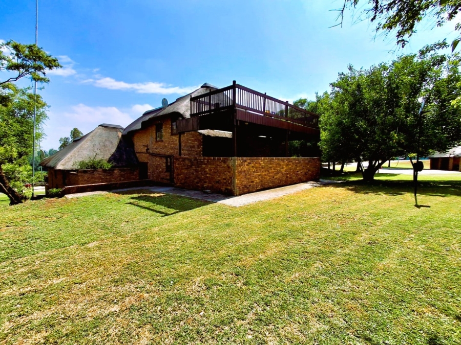 4 Bedroom Property for Sale in River Lodge Estate Free State